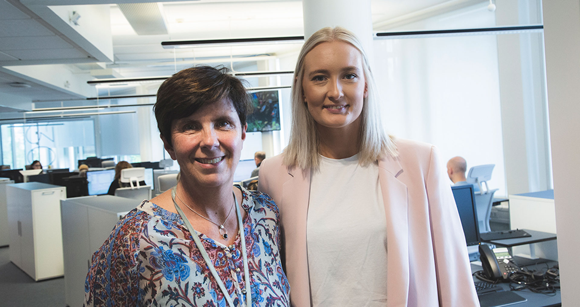 GLAD FOR FLERE: Nestleder i Finansforbundet i Lindorff, Berit Stenvold, er glad for at over halvparten av de ansatte er medlemmer i fagforeningen. Nylig fikk de også Ann-Ingrid Grongstad (25) med på laget.